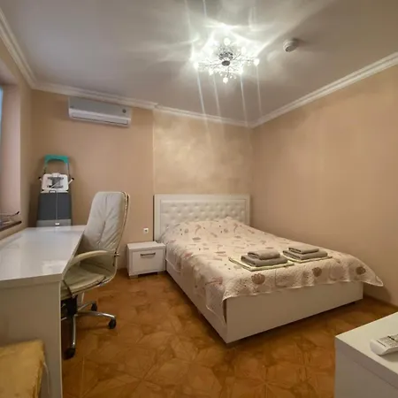 Robinzon 3bd Lux By Flat Mаnager Apartment